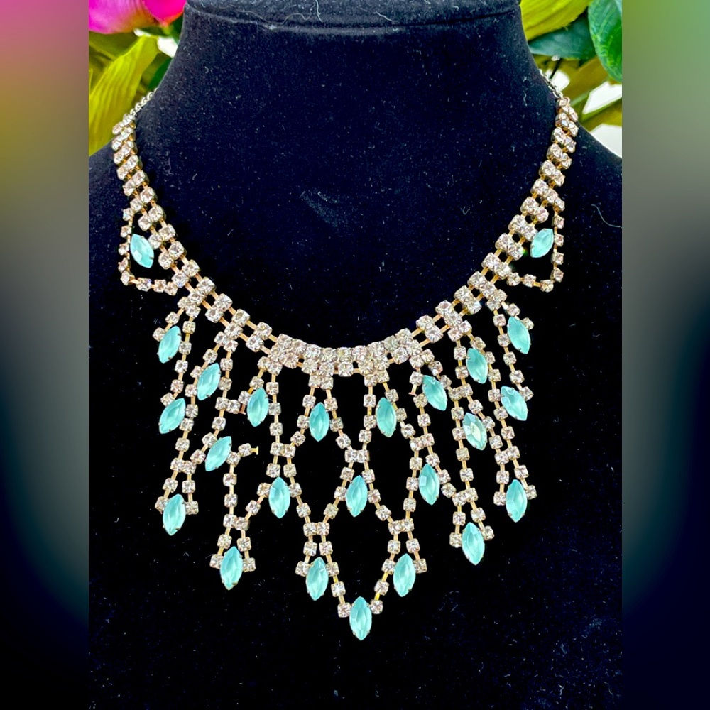 Women’s Necklace